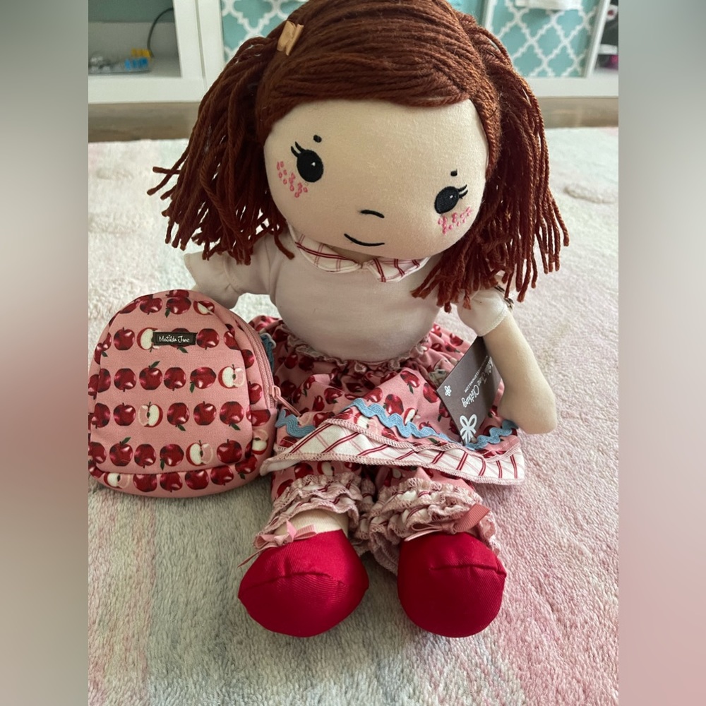NWT Matilda Jane Back to School doll with Apple 🍎 backpack. Smoke free home.